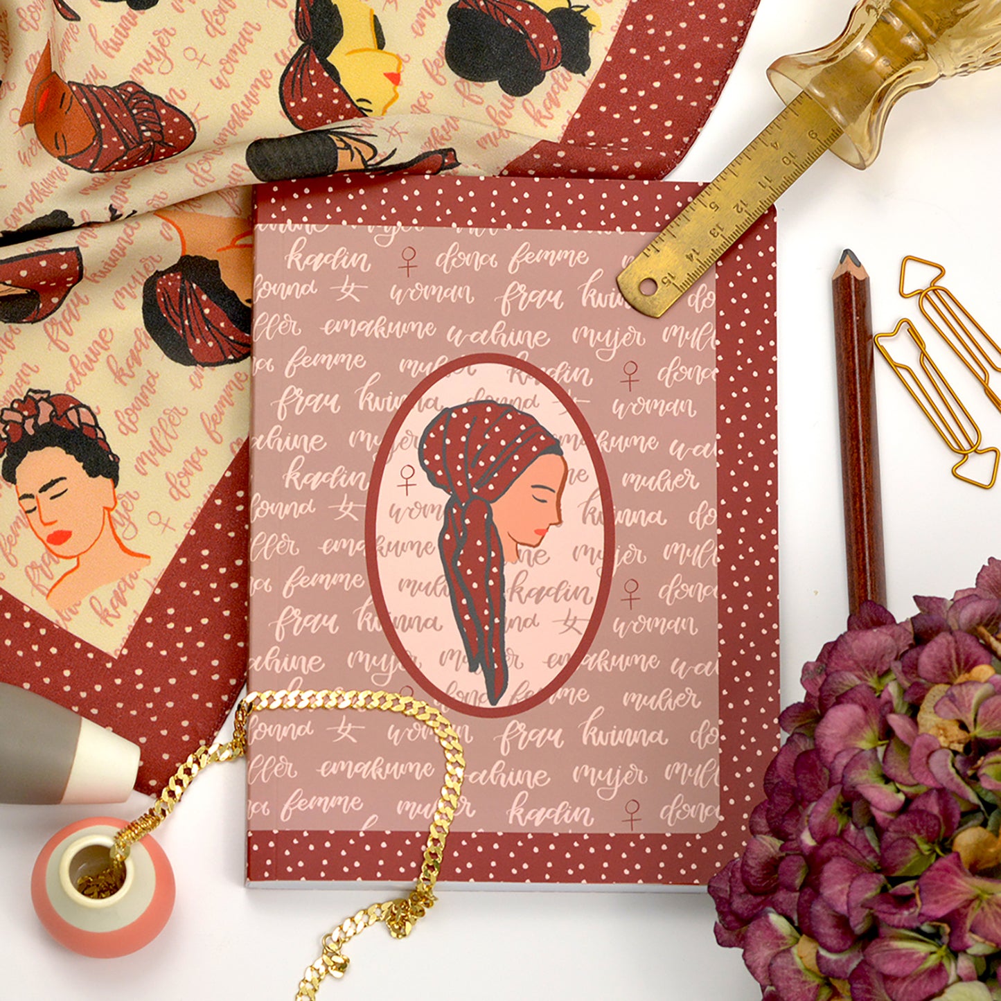 Libreta Punteada Bullet Journal A5 Mujeres